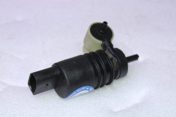 Audi A3 Windscreen Washer System Pump 1K6955651