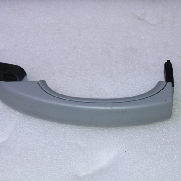 VOLKSWAGEN DOOR HANDLE EXTERIOR 7L6837205C