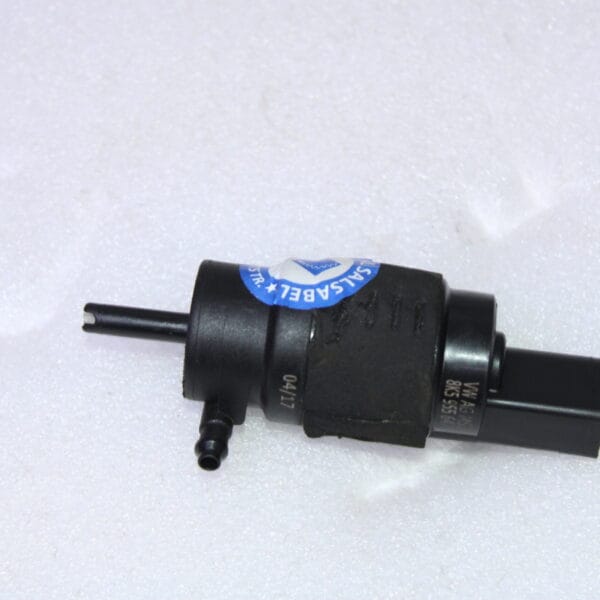 AUDI A4 WINDSHIELD WASHER PUMP 8K5955647