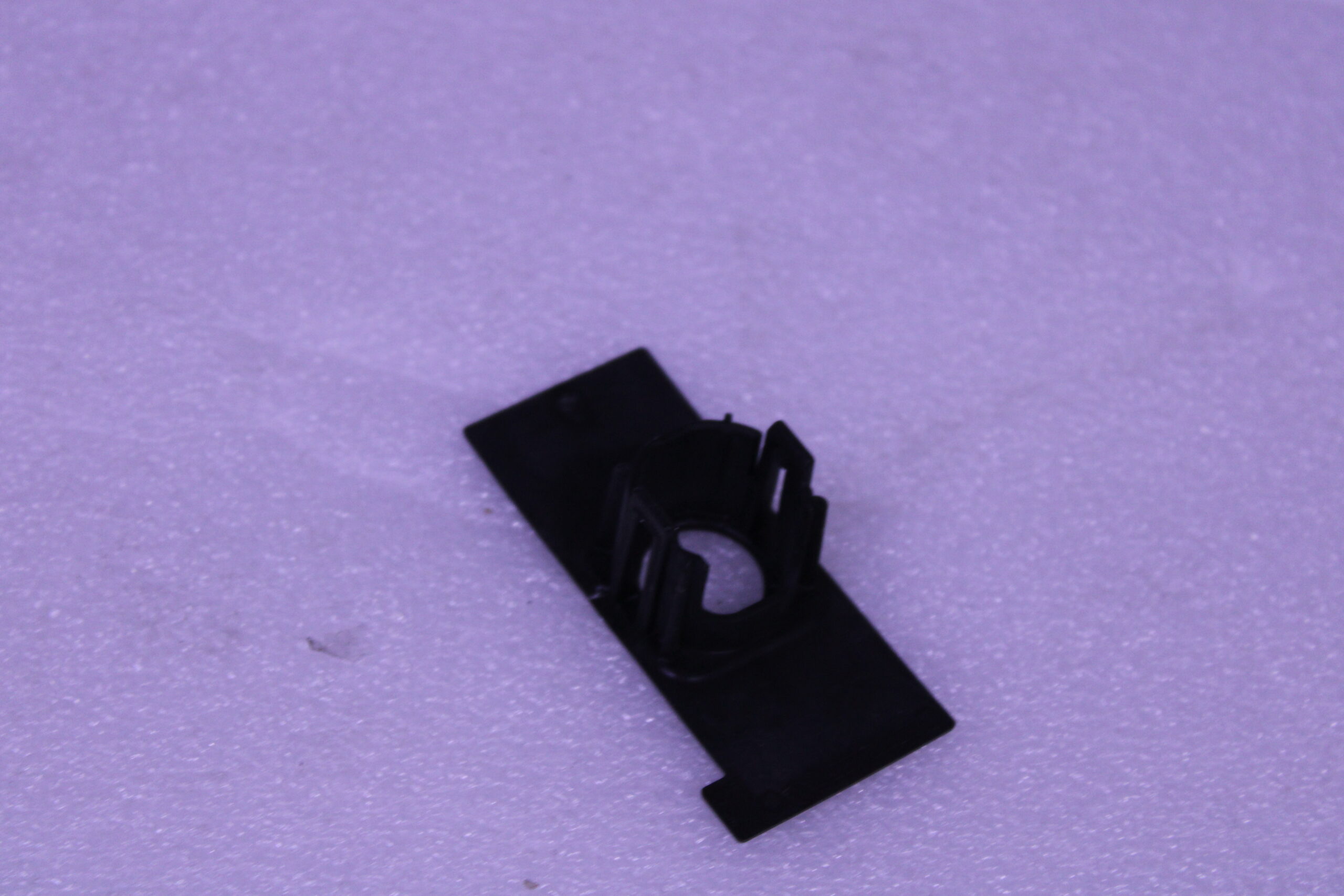 Volkswagen Sensor Bracket 5N0919493G Volkswagen Sensor Bracket 5N0919493G