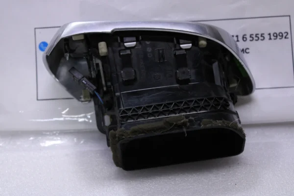 Porsche Cayenne Front Left Driver Side Dash Air Vent 7P5819703A