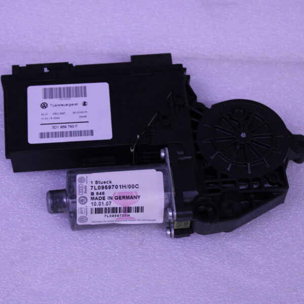 VOLKSWAGEN WINDOW REGULATOR MOTOR 7L0959701H 00C