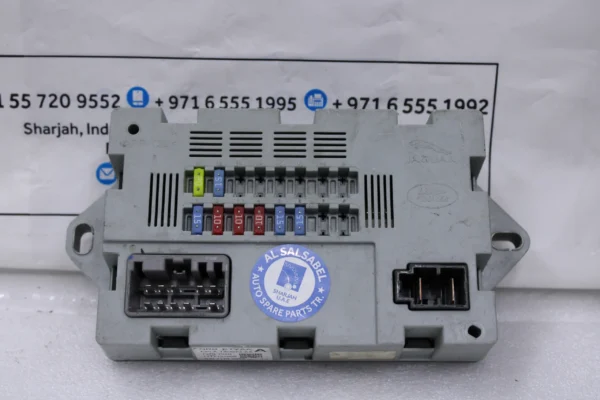 Jaguar Xj Xjl X351 Rear Trunk Fuse Relay Box Cpla14Q073Aa