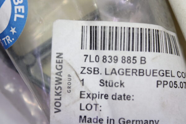 Volkswagen Mounting Bar 7L0839885B