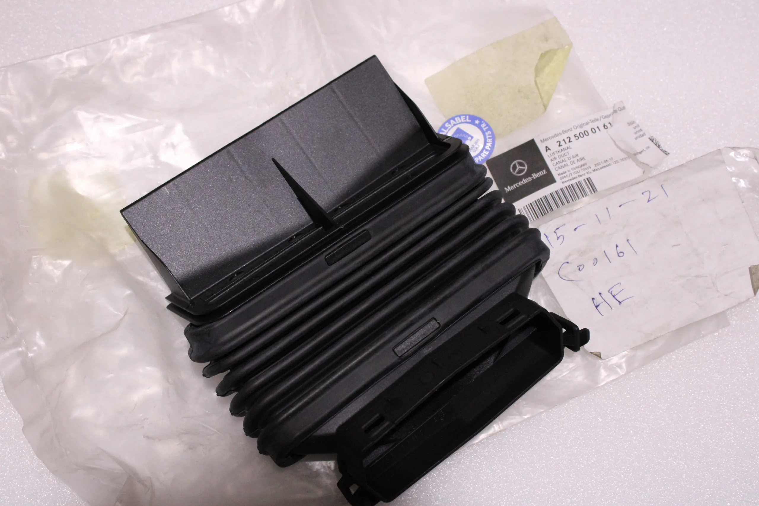 Mercedes Benz W212 Air Duct 2125000161 Mercedes Benz W212 Air Duct 2125000161