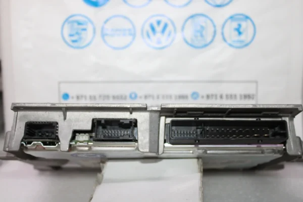 Audi Q7 Amplifier For Vehicles With Premium Loudspeaker System 4M0035223A