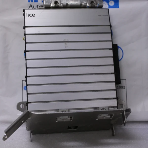 Audi A8 AMPLIIERS FOR VEHICLES WITH HIGH END LOUDSPEAKER SYSTEM 4H0035466