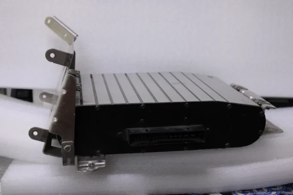 Audi A8 Ampliiers For Vehicles With High End Loudspeaker System 4H0035466