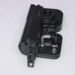 VOLKSWAGEN DOOR HINGE 8K0831401G