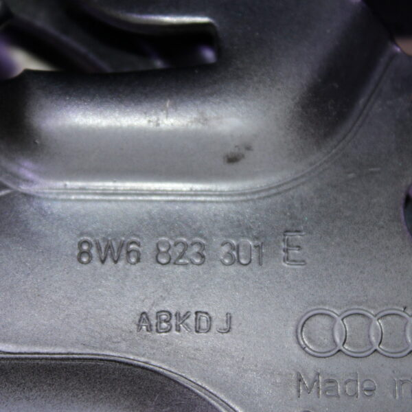 AUDI LID HINGE 8W6823301E