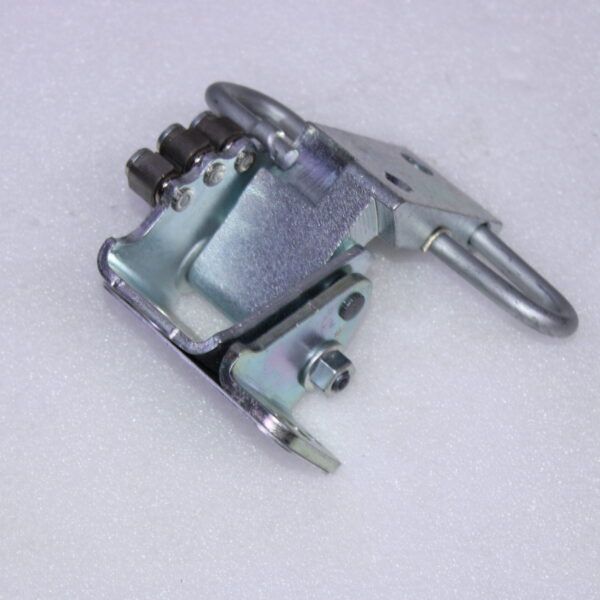VOLKSWAGEN DOOR HINGE 3C8831412C