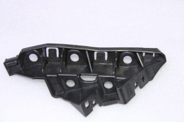 Audi Q7 Guide Section Right 4M0807284D