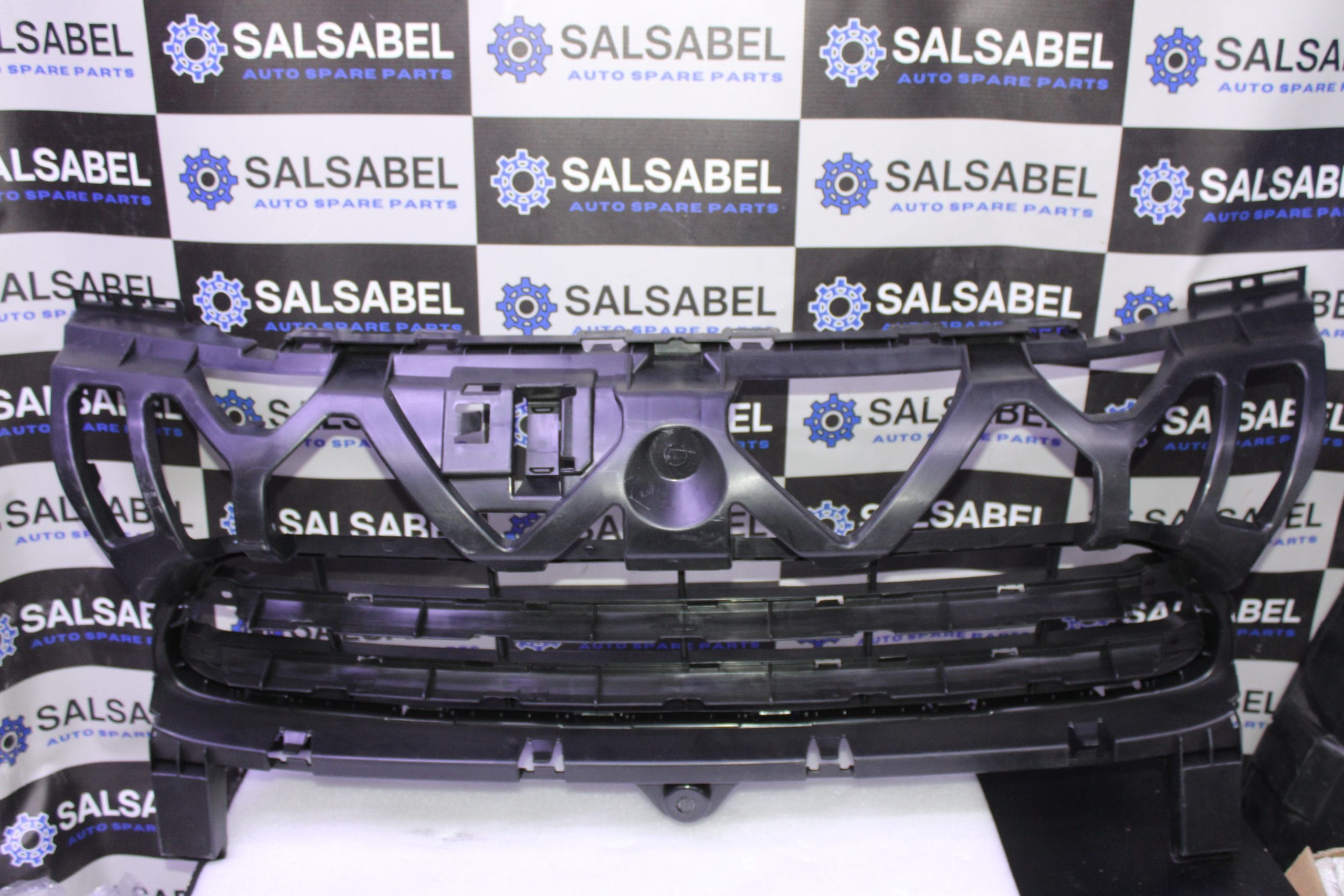 Porsche Cayenne Framed Grill 7P5807683E Porsche Cayenne Framed Grill 7P5807683E