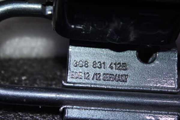 Volkswagen Door Hinge 3C8831412B