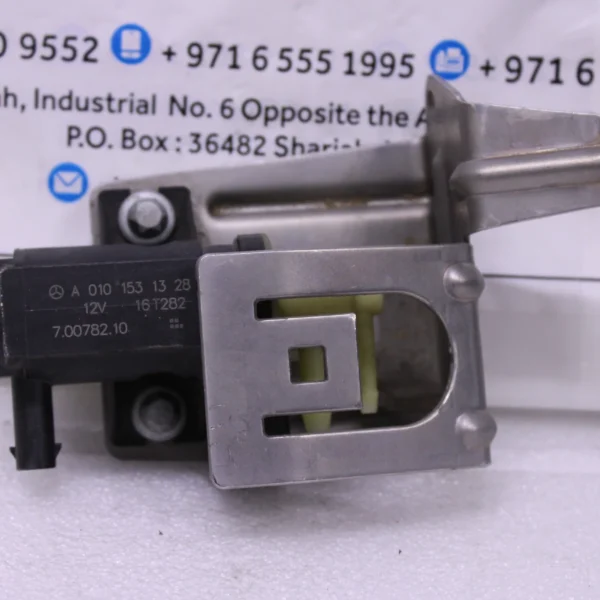 MERCEDES BENZ A CLASS W176 Solenoid Valve A0101531328