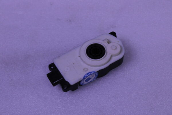 Bmw Set Upper &Amp; Lower Grille Actuators 9881646 9881645