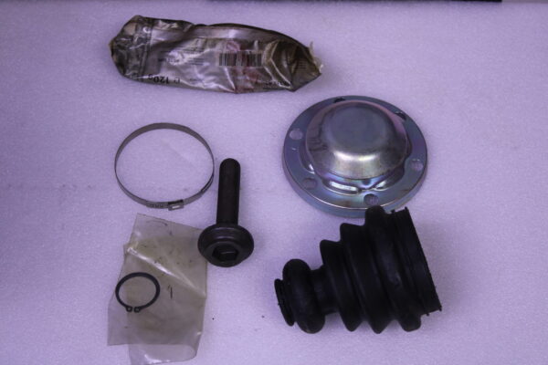 Volkswagen Joint Protective Boot With Assmbly Items And Grease 8N0498201A