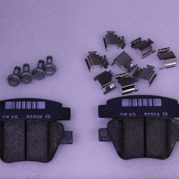 VOLKSWAGEN SET OF BADS FOR DISK BRAKE 5K0698451