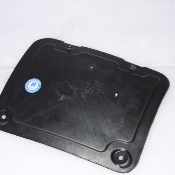 BMW X5 SERIES G05 OIL COOLER COVER 51717424900
