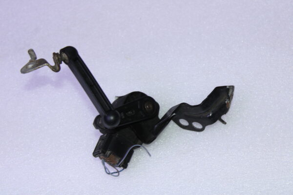 Bmw 2 Series F44 Level Sensor 37146870000