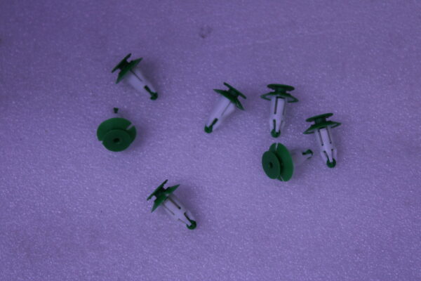 Audi Q5 Clip 4M0805163