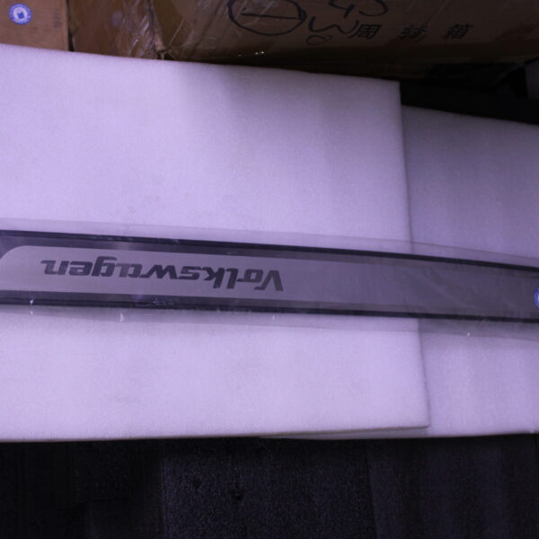 VOLKSWAGEN MOULDINGS 5C0071303K