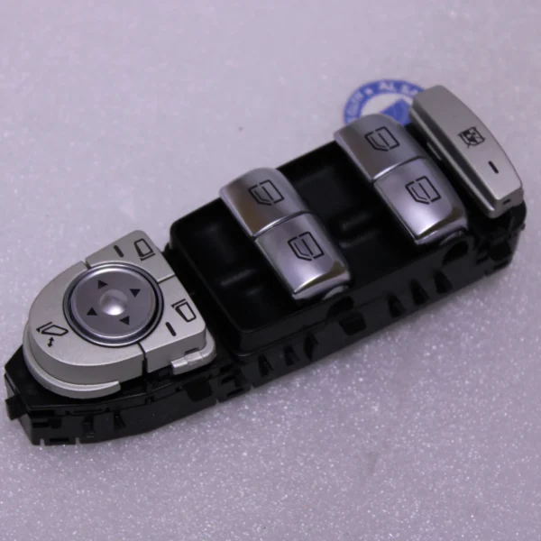 Mercedes Benz GLC Switch Block 20590568119051