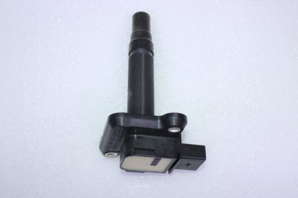 Volkswagen Ignition Coil With Spark Plug Connector 06B905115E