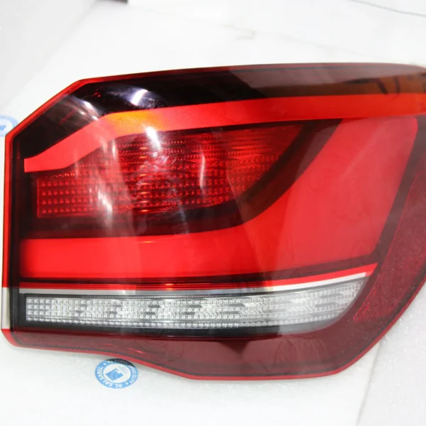 BMW X1 F48 F49 TAIL LAMP RIGHT 63217477714