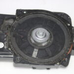 BMW CENTRAL BASS LEFT 65137927997