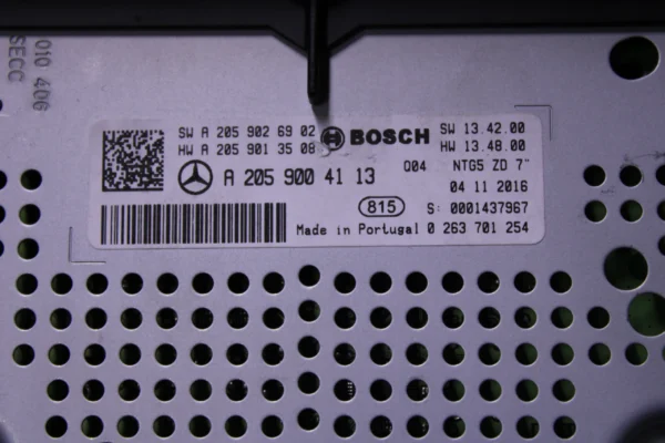 Mercedes Benz C Central Information Display 2059004113