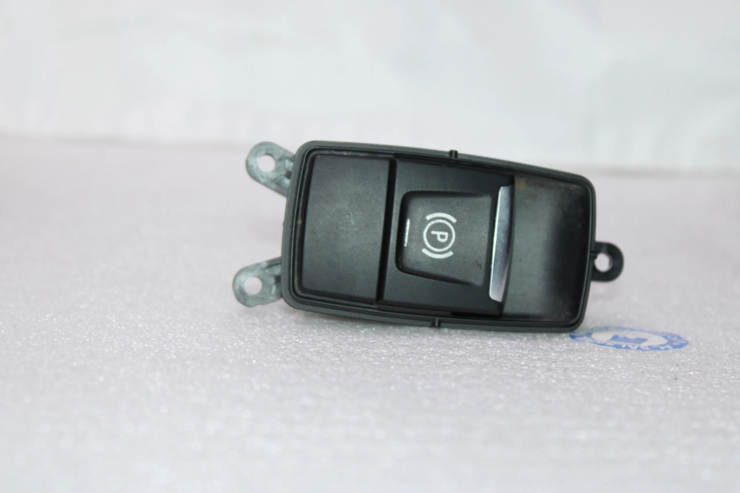 Bmw F49 F39 Parking Brake Switch 61319877887 Bmw F49 F39 Parking Brake Switch 61319877887