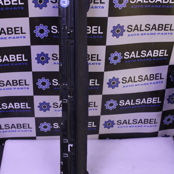 Mercedes-Benz Air Duct Segment 2135050930