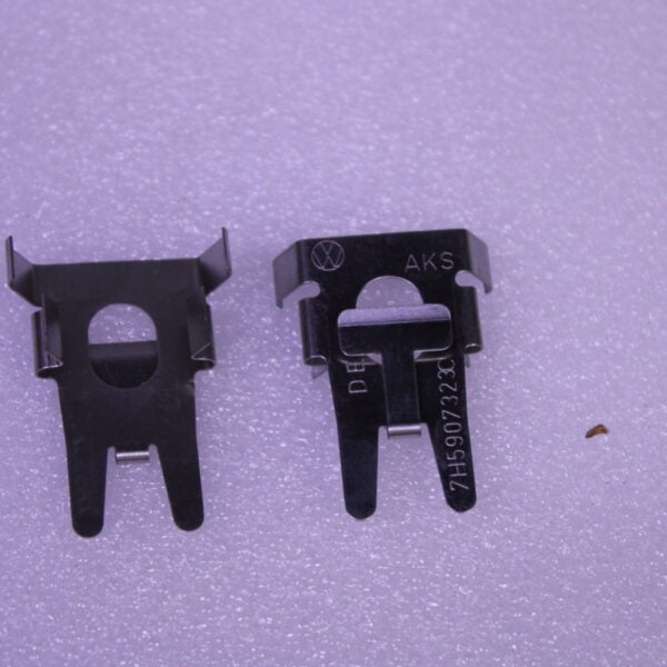 VOLKSWAGEN RETAINING CLIP 7H5907323C