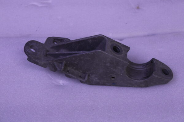 Bmw 5 Series G30 Stabilizer Retaining Bracket Right 31356884012