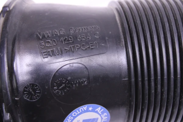 Audi Vw Air Hose 5Q0129684C