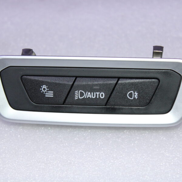 BMW X7 SERIES G07 LIGHT OPERATING UNIT 61315A71546