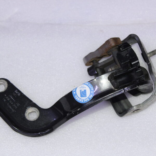 AUDI Q7 LID HINGE LEFT 4M0827299C