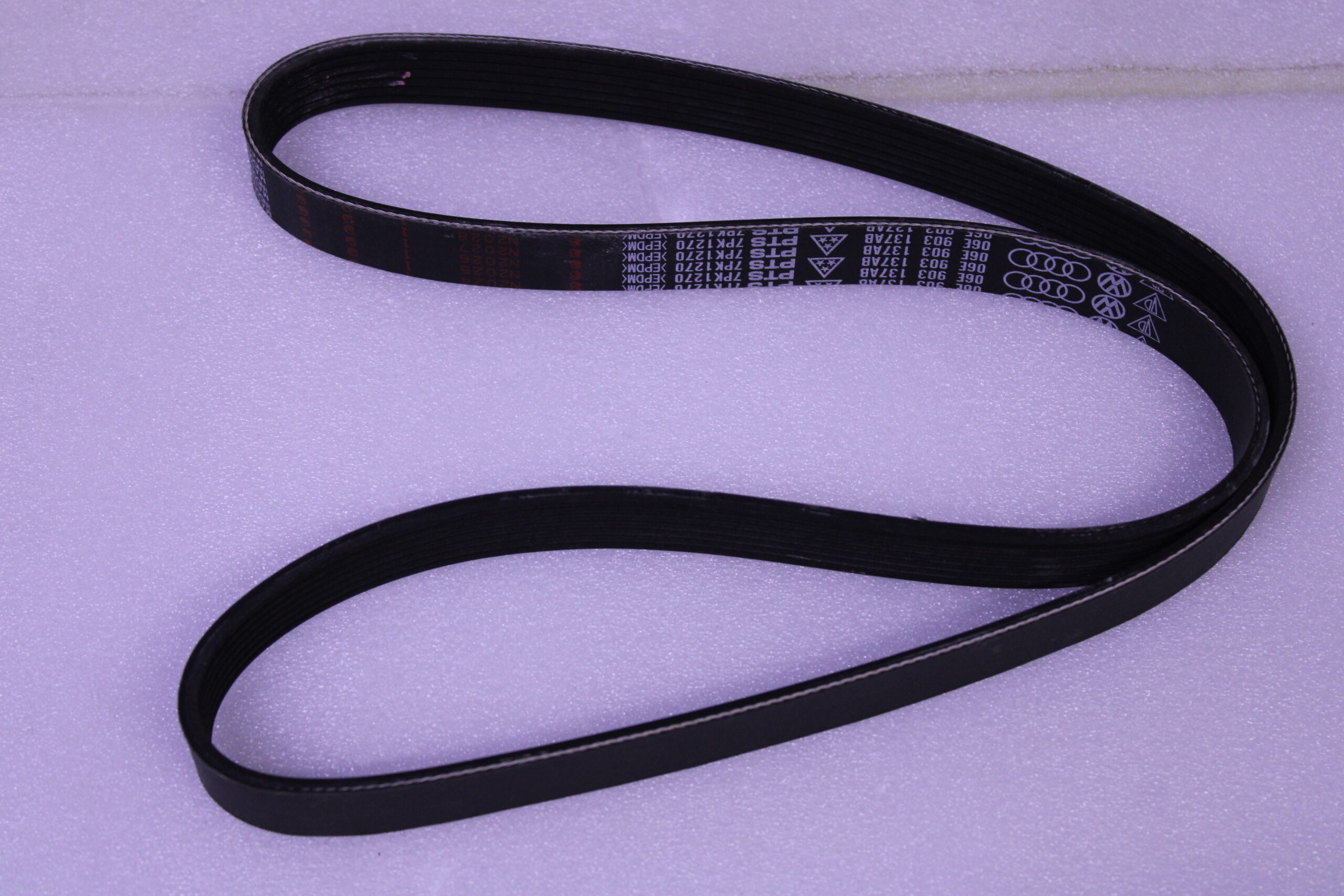 Volkswagen Poly V Belt Air Compressor 06E903137Ab Volkswagen Poly V Belt Air Compressor 06E903137Ab
