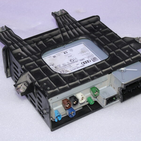 AUDI A4 CENTRAL COMPUTER 8W2035043C