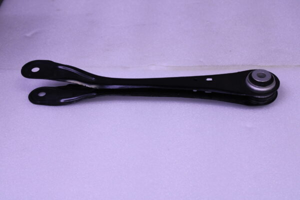 Bmw 5 Series G30 Trailing Arm With Rubber Mount 33306893528