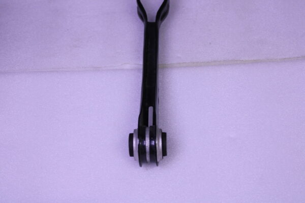 Bmw 5 Series G30 Trailing Arm With Rubber Mount 33306893528