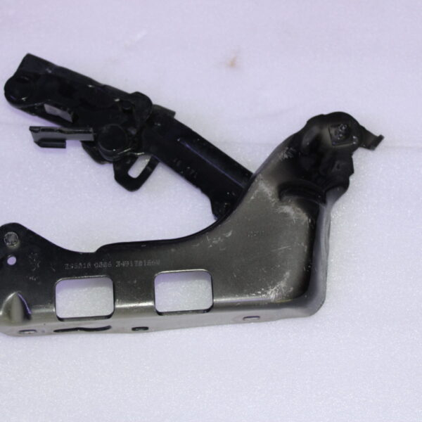 MERCEDES BENZ HOOD HINGE LEFT 2538800128