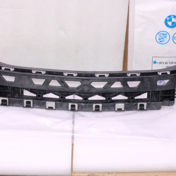 Mercedes Benz CLA Center Mount 1178850965