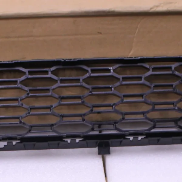 BMW 5 G38 Grille air inlet middle 51118068337