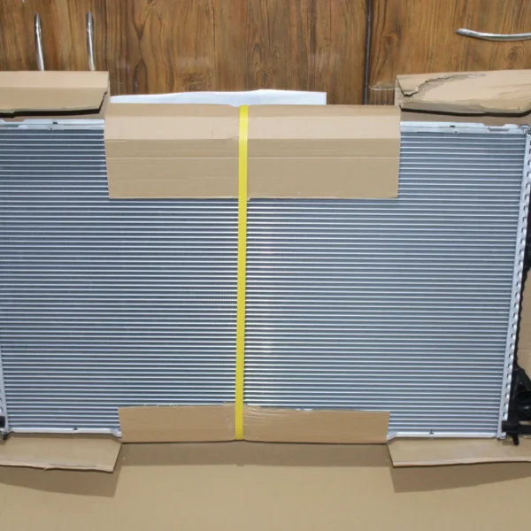 PORSCHE PANAMERA COOLING RADIATOR 3.0L 971121253
