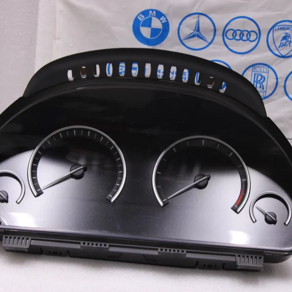 BMW 5 SERIES F10 F11 F07 Instrument Cluster 62109363246