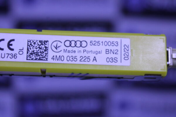 Audi Q7 Aerial Amplifier 4M0035225A