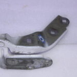 PORSCHE CAYENNE Front Right Bonnet Hinge 7P5823302E
