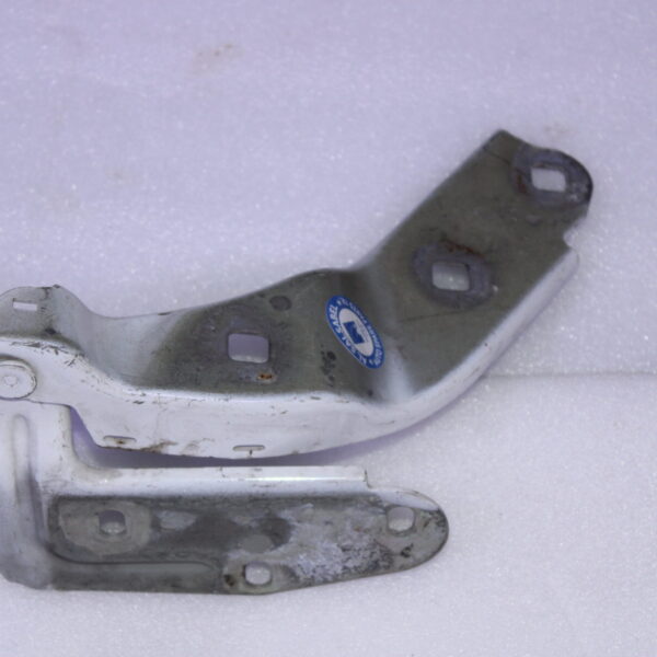 PORSCHE CAYENNE Front Right Bonnet Hinge 7P5823302E